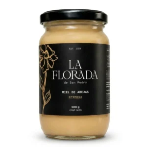Frente del frasco de miel pura cremosa de 500 gramos marca La Florada de San Pedro.